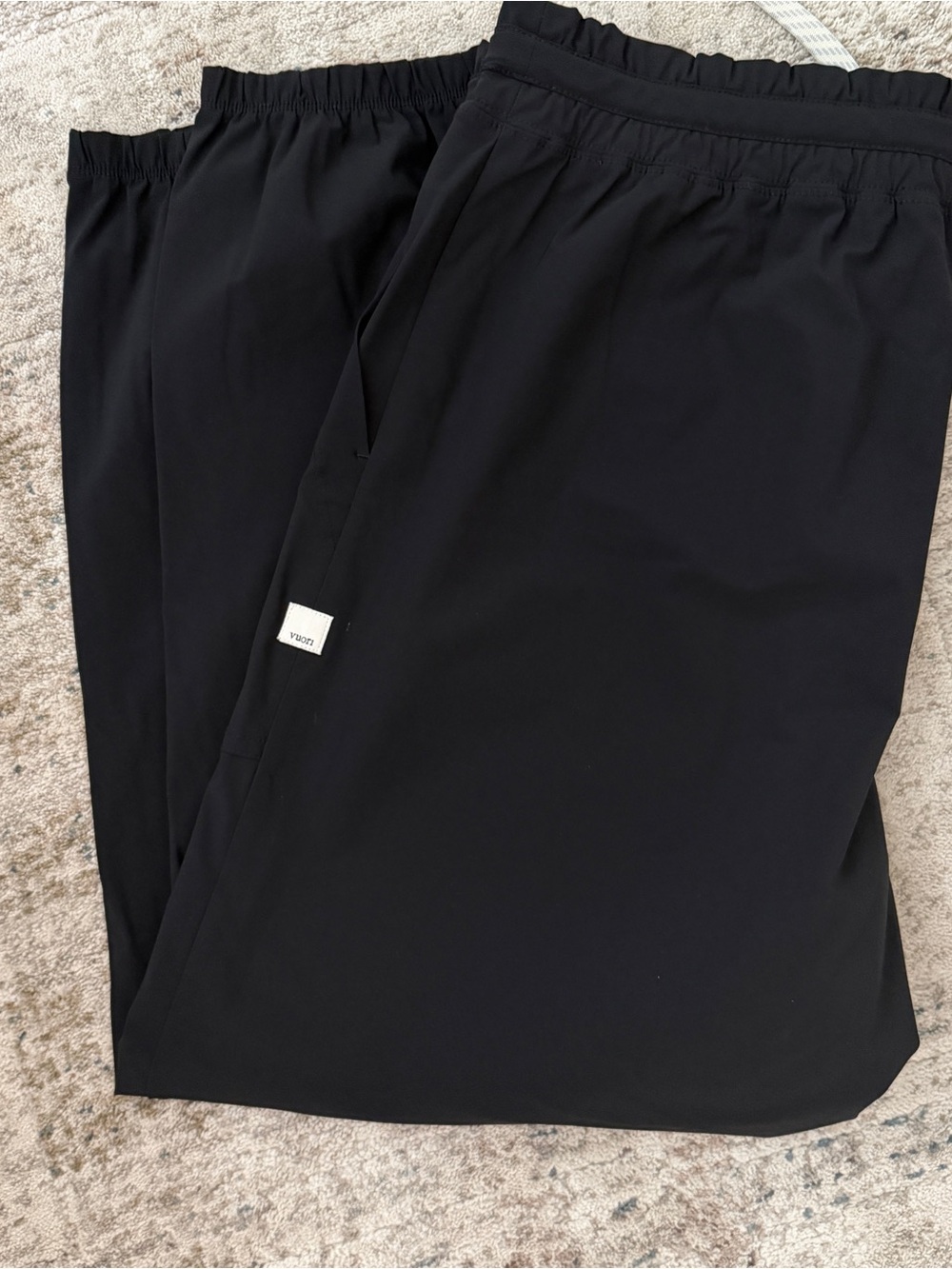 VUORI WOMEN'S MILES JOGGER size L black 
25” inseam